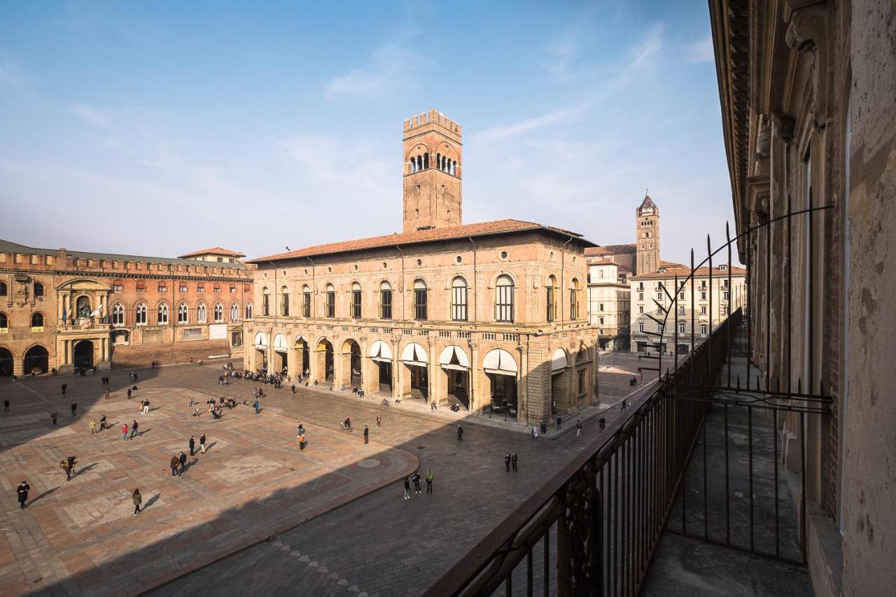 Urbanicooh Asinelli - Balcony On Piazza Maggiore Bolonha Exterior foto