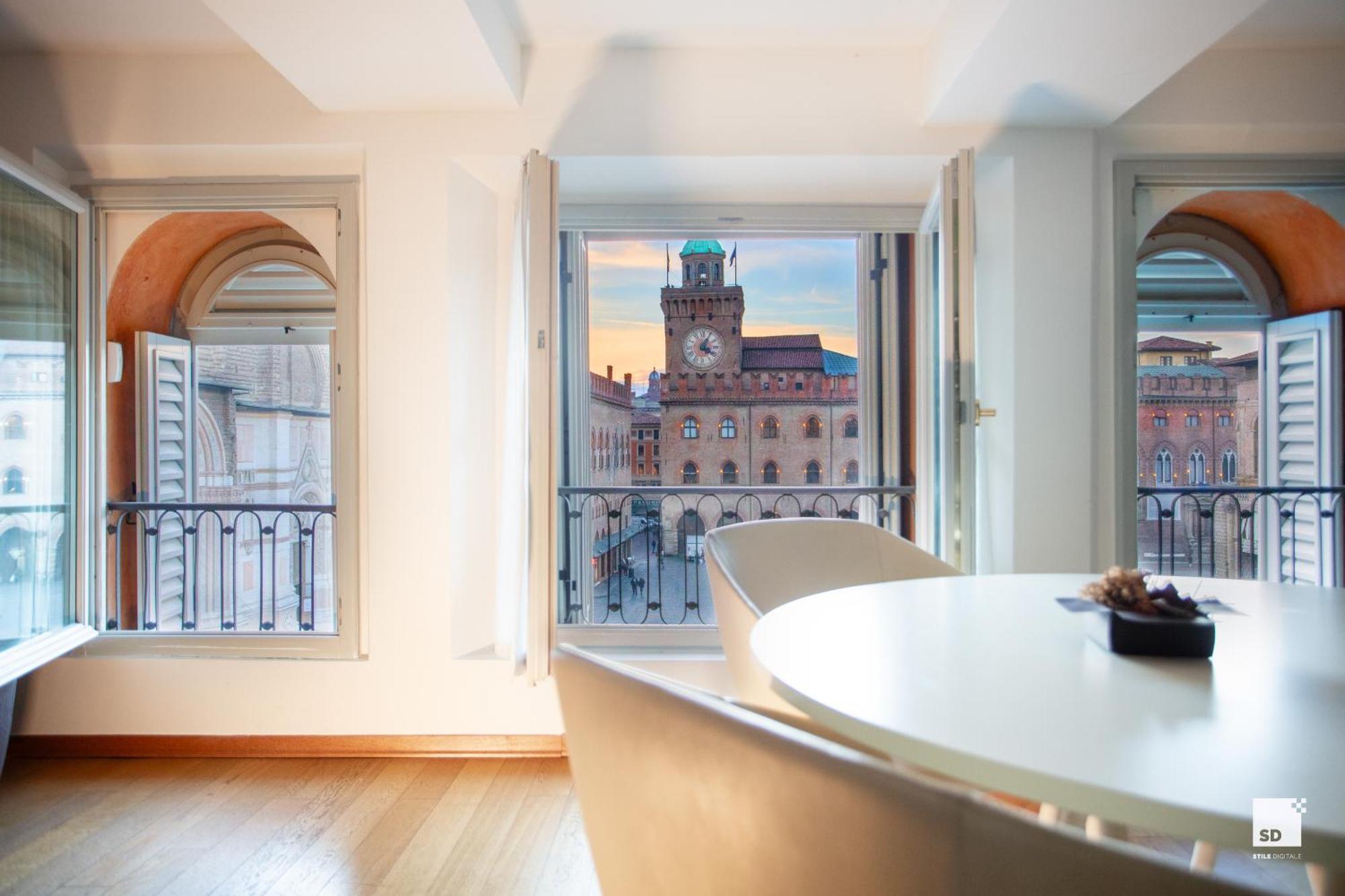 Urbanicooh Asinelli - Balcony On Piazza Maggiore Bolonha Exterior foto